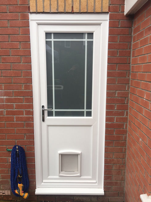 Plymouth Edwardian Bar white upvc back door with catflap