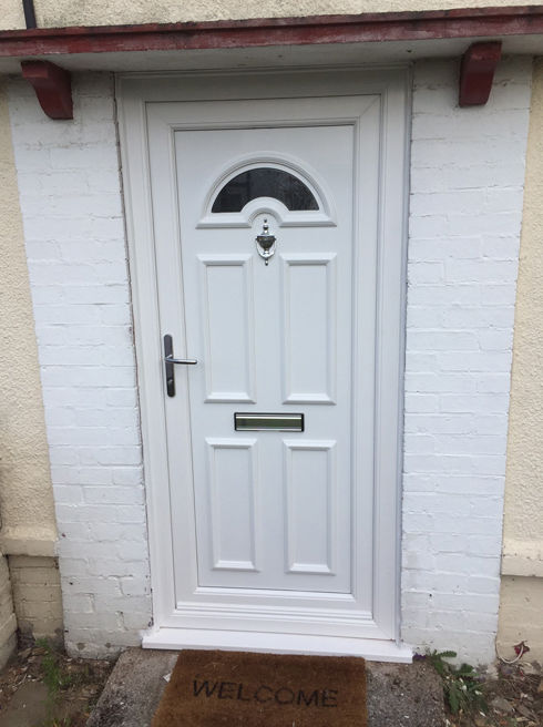 Enfield Lyon white upvc front door