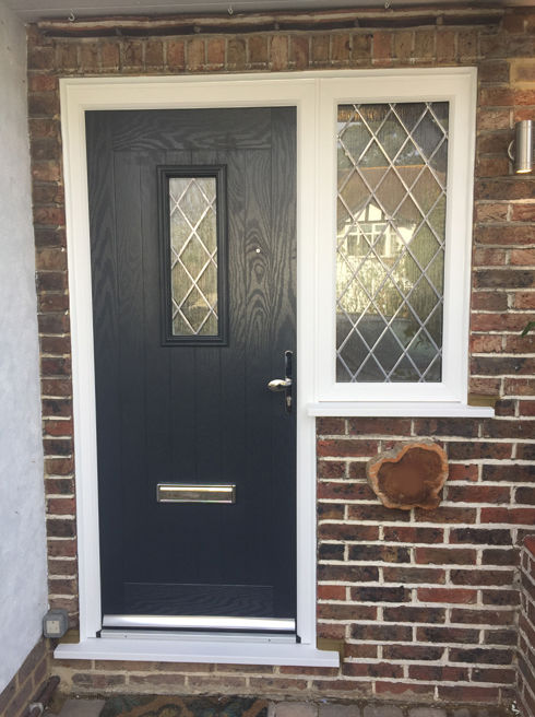Cumbria Diamond Lead anthracite grey composite front door with flag window